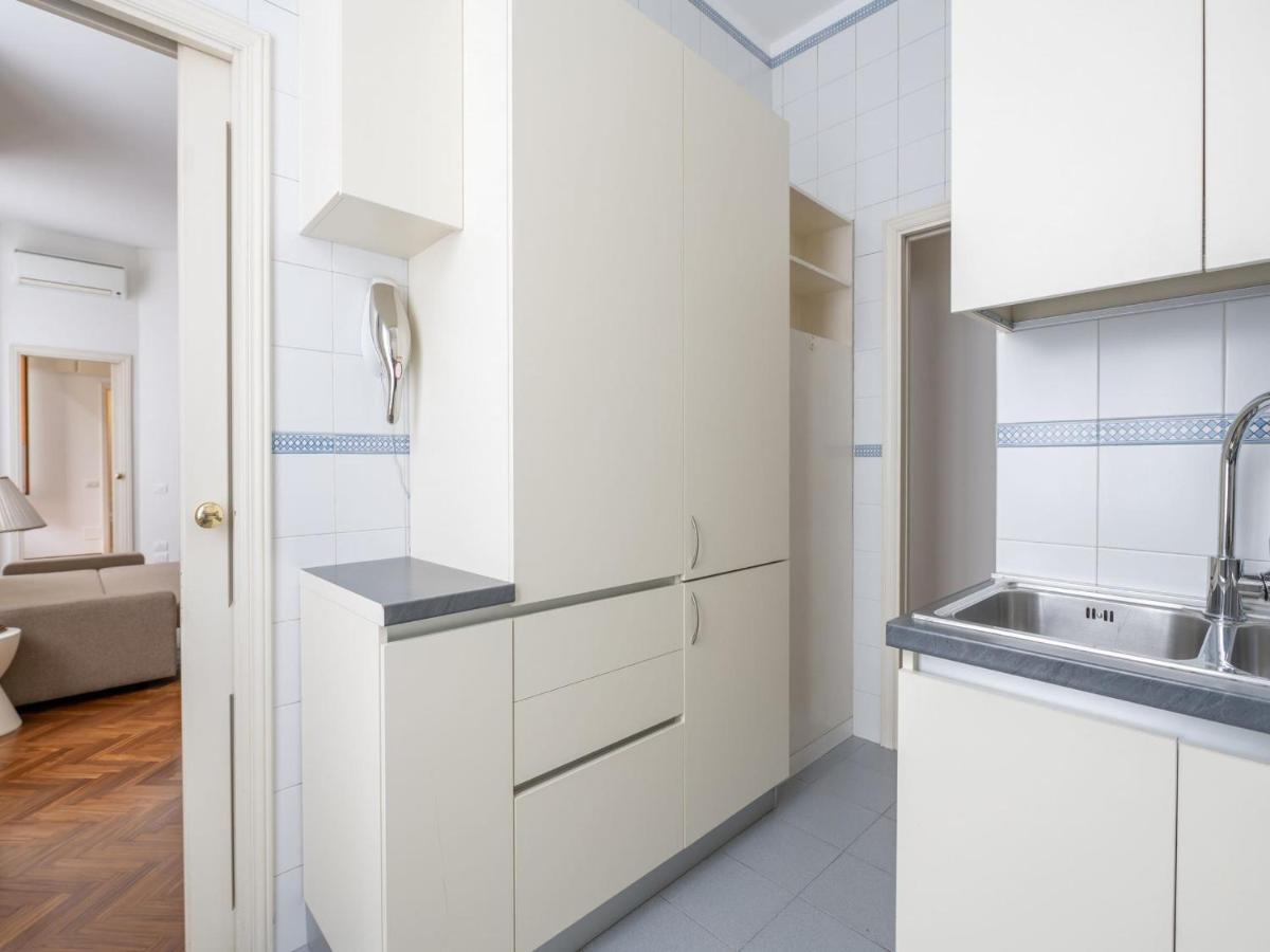 The Best Rent - Gorgeous Two-Bedroom Apartment In Porta Nuova District Мілан Екстер'єр фото