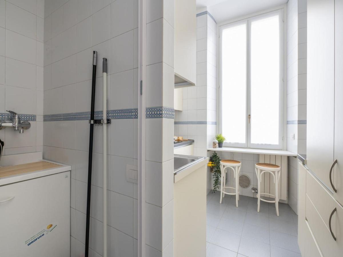 The Best Rent - Gorgeous Two-Bedroom Apartment In Porta Nuova District Мілан Екстер'єр фото